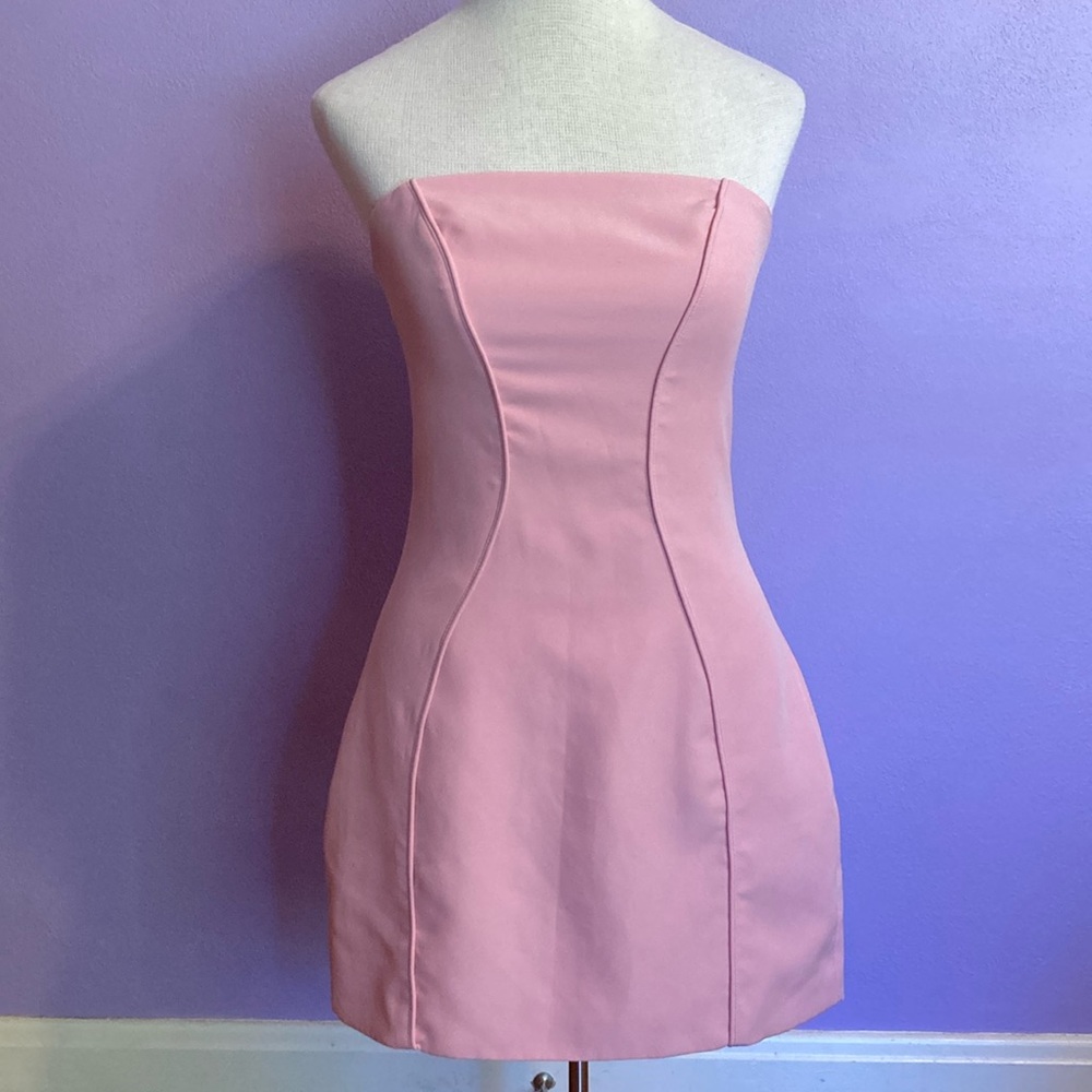 Elegant Pink Strapless Mini Dress